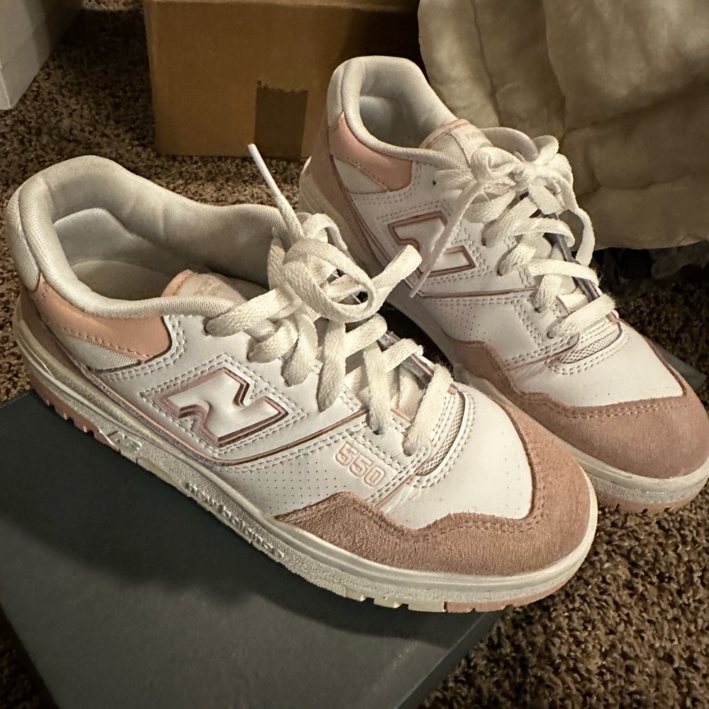 SOLD New Balance 550 pink sand in size 7